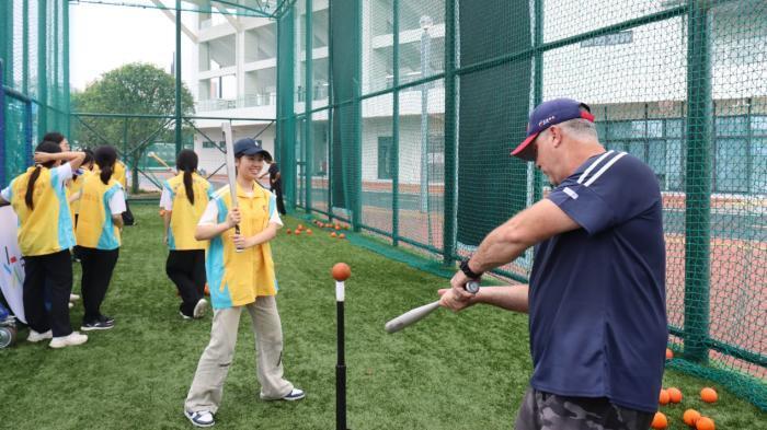 动项目, 棒垒球俱乐, 友好型