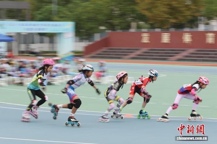 小学校的近, gAghR